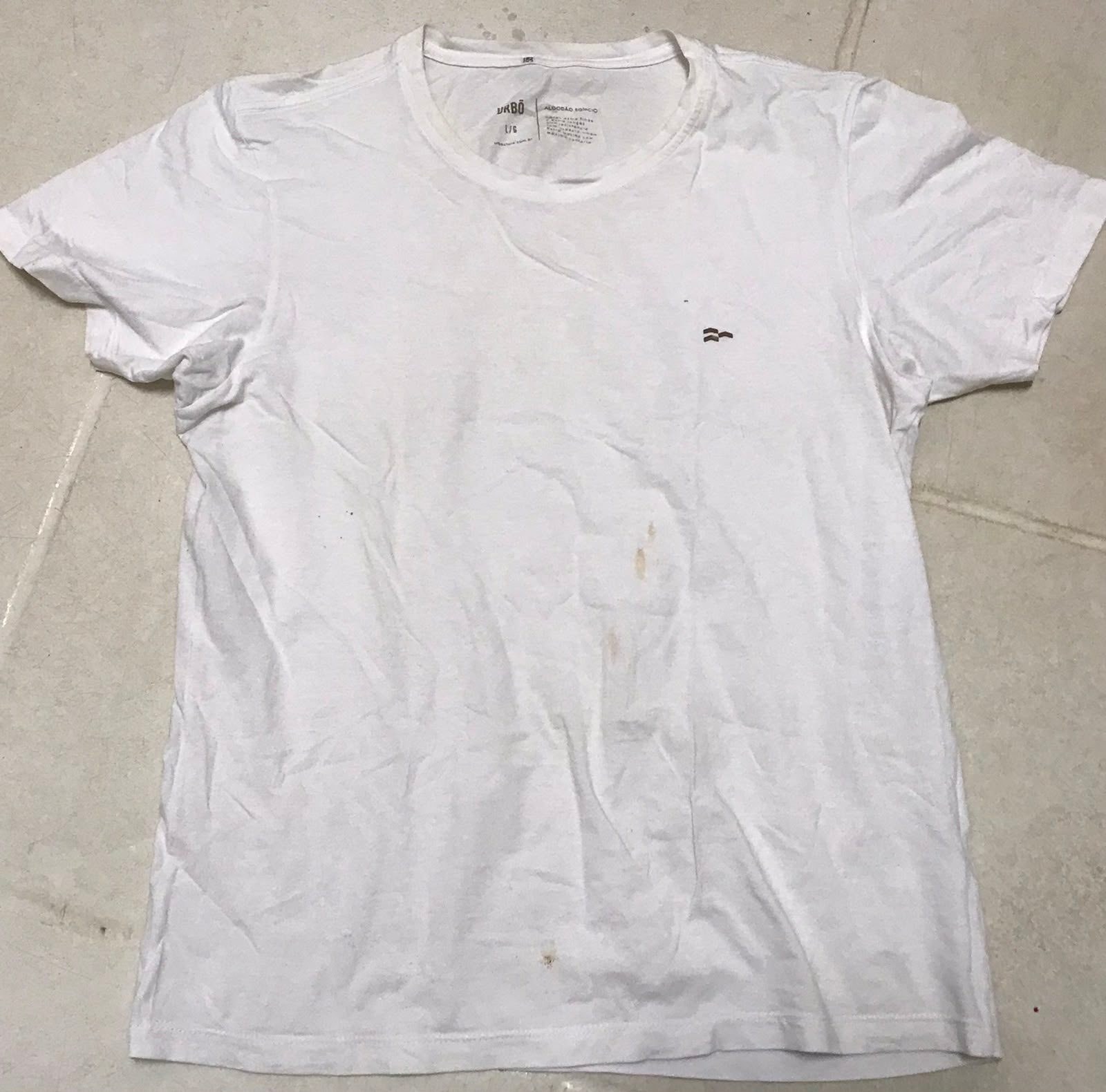 Fotografia de Camiseta básica